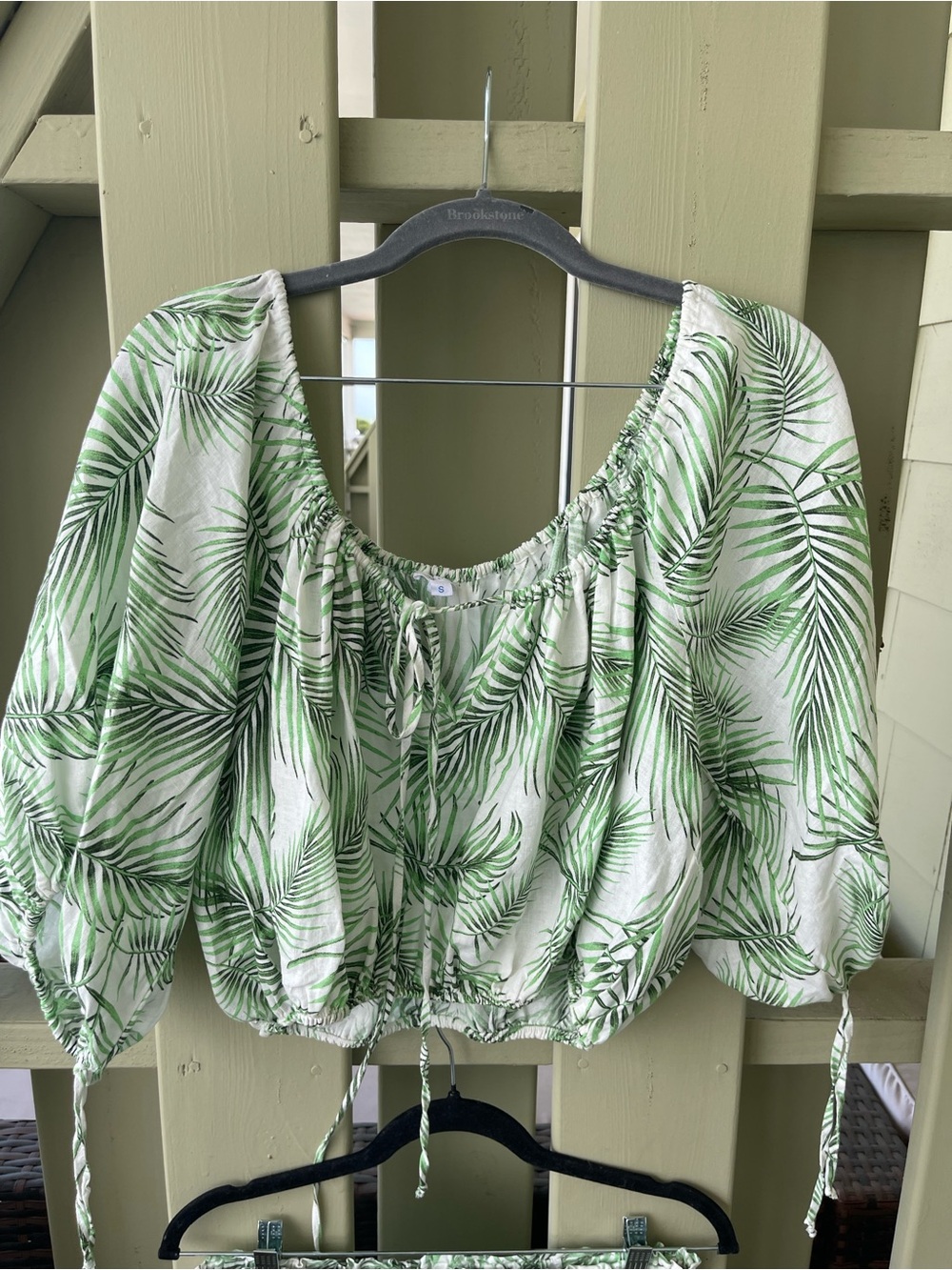 Sigrid Olsen Green Palm-Print Crop Peasant Top